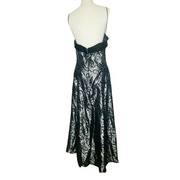Vintage Gown Glamorous c1980s Dave & Johnny Formal Silver Black Velvet Jacquard - Picture 7 of 12